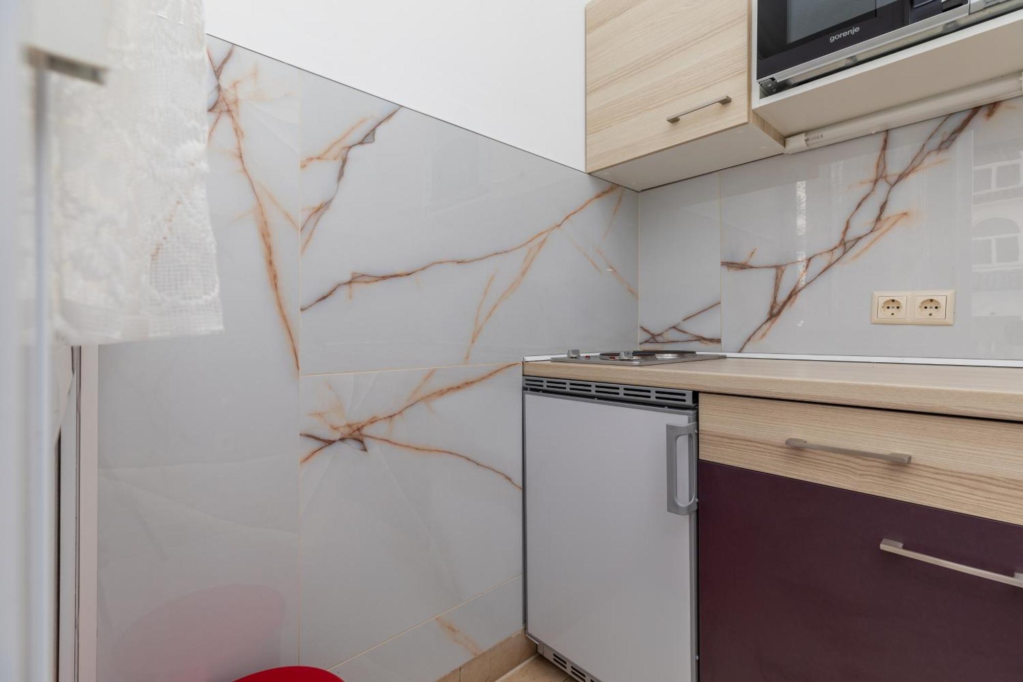 Apartments By The Sea Duce, Omis - 5973 Rom bilde