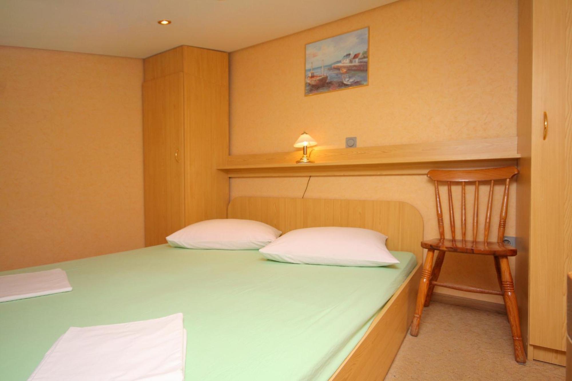 Apartments By The Sea Duce, Omis - 5973 Rom bilde