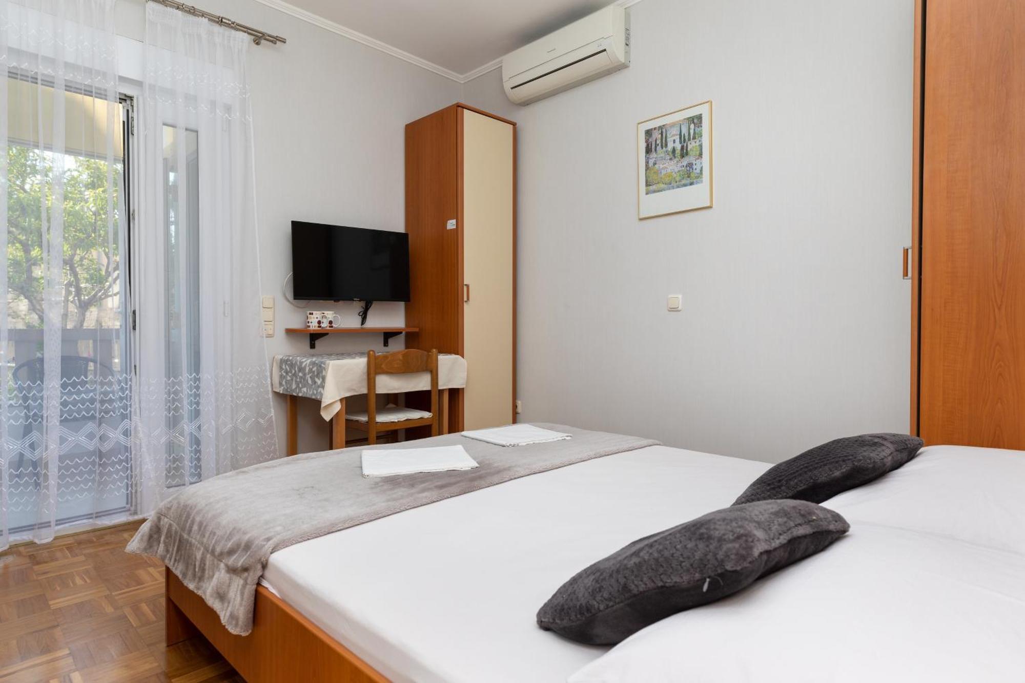 Apartments By The Sea Duce, Omis - 5973 Rom bilde