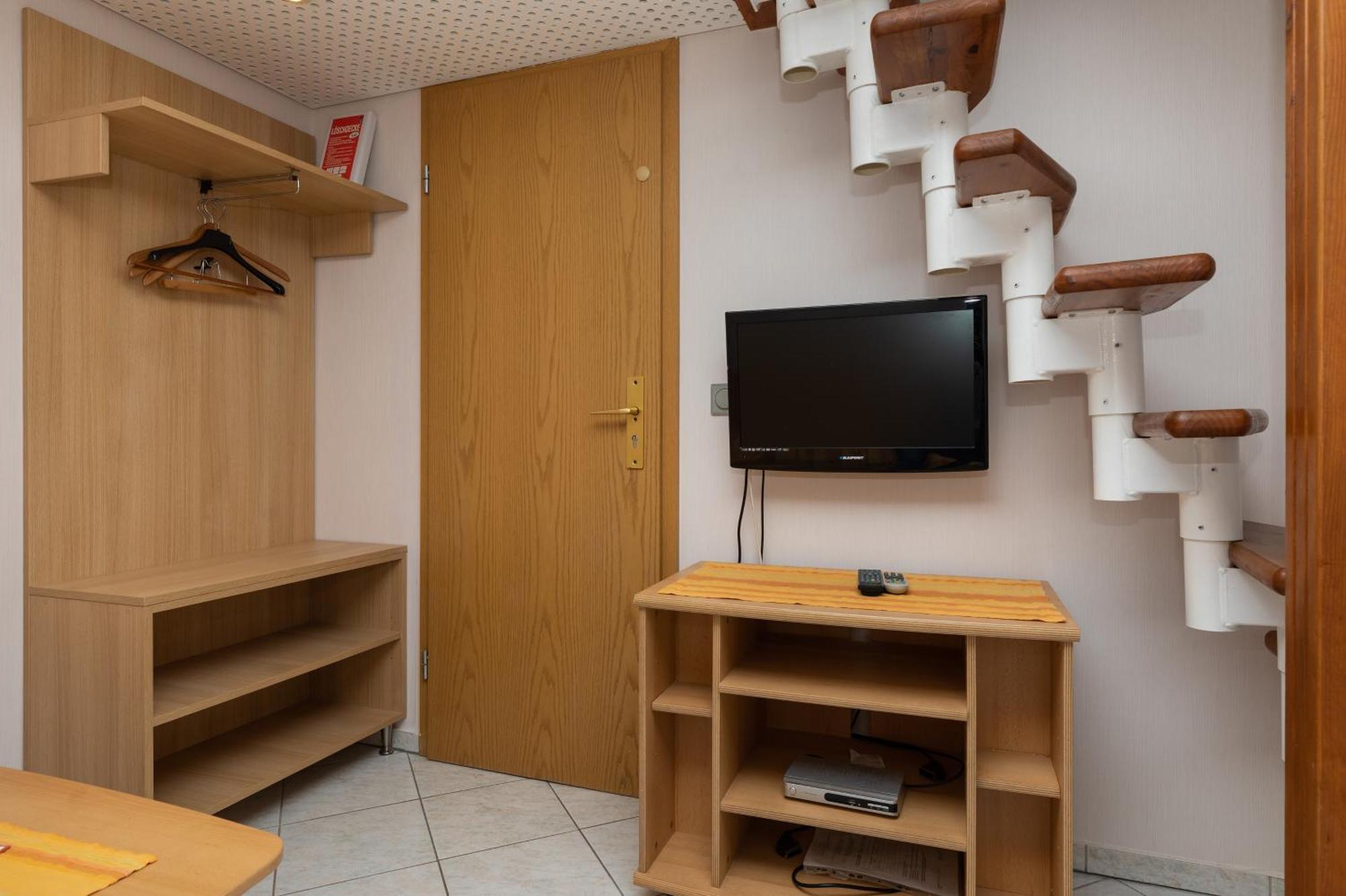 Apartments By The Sea Duce, Omis - 5973 Rom bilde